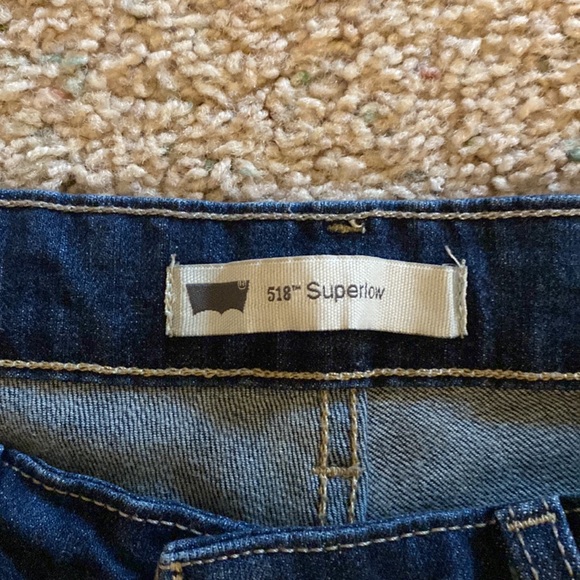Like New Levi’s Jeans - Picture 4 of 5